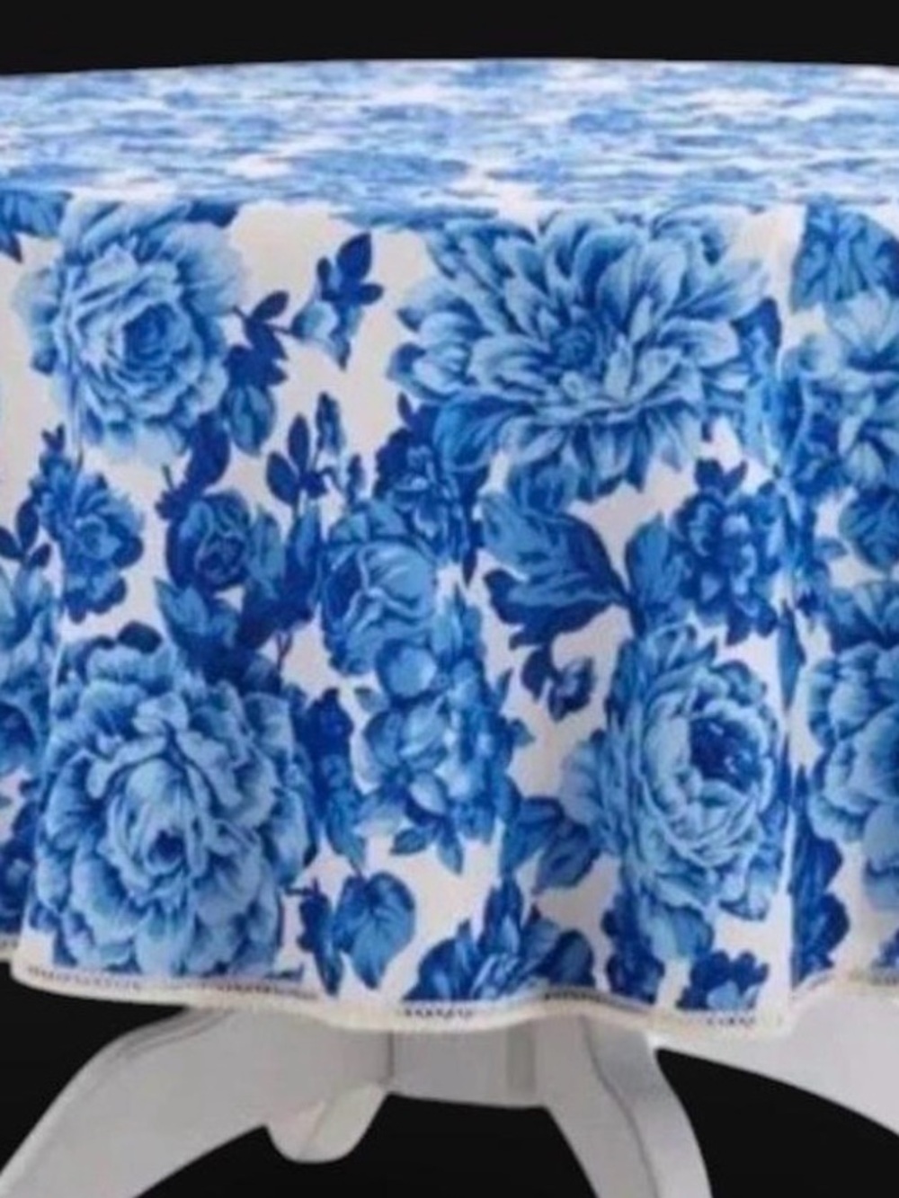 RARE Print The Pioneer Woman Blue Floral Round Tablecloth -Frontier Heritage